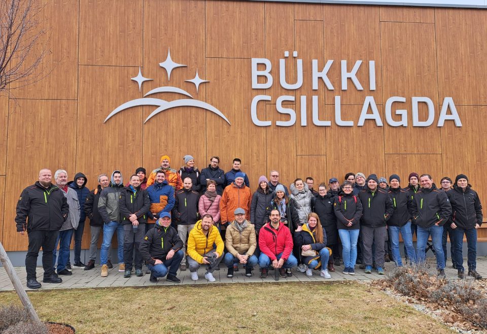 6a606646-0405-4c88-bb42-e45bbd800e0d